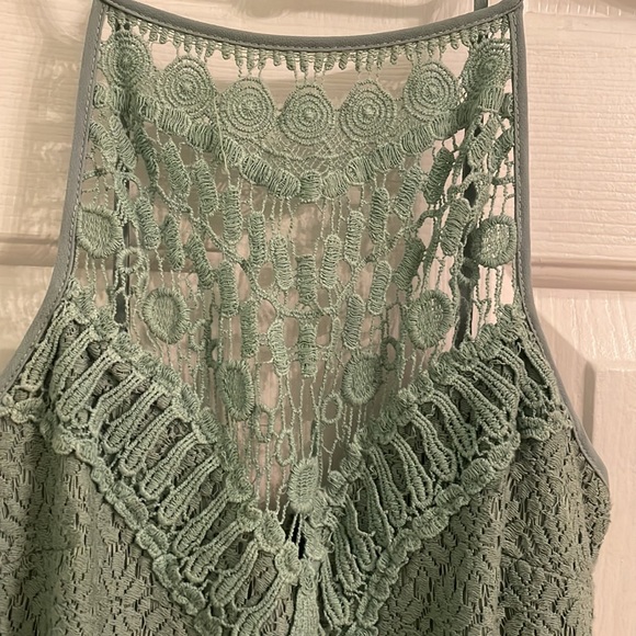 Dress - Picture 2 of 4